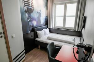 comfort hotel room.jpg